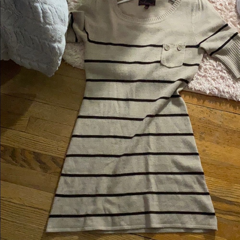 Women’s dress